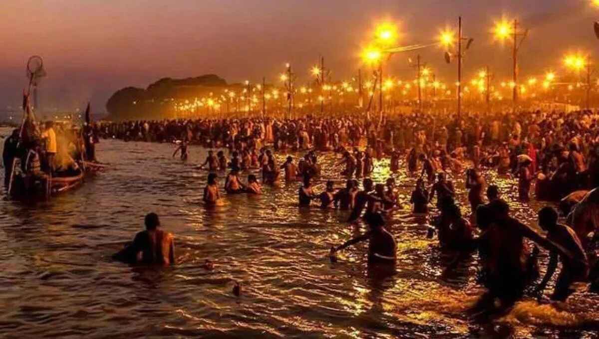 Devotees at Prayagraj Kumbh Mela and Sangam Snan